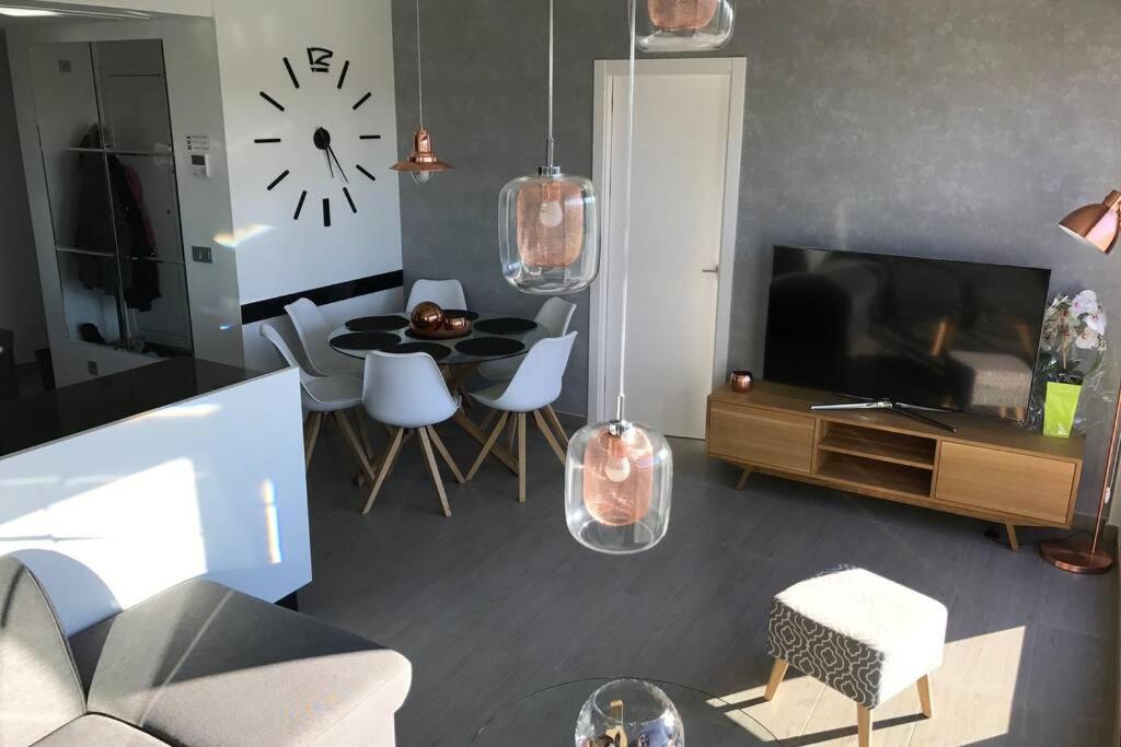 Sun Terrace Apartment Torrevieja Dış mekan fotoğraf