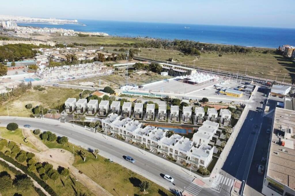 Sun Terrace Apartment Torrevieja Dış mekan fotoğraf